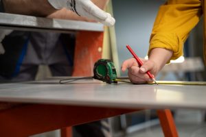 Table vibrante industrielle : optimiser le compactage et le tri des matériaux en production